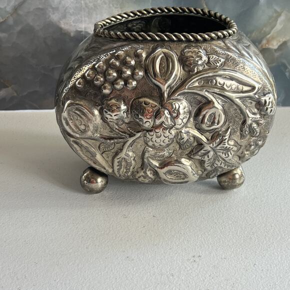 Open Salt Cellar Dish Repousse Floral Design 5.5"x6" - Picture 6 of 15